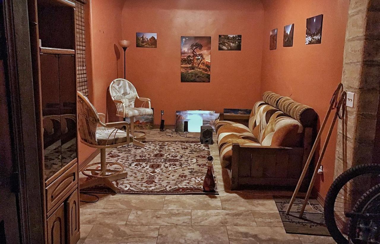 The Zion House - Affordable Bedrooms Hurricane Eksteriør billede
